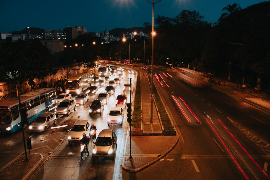 Avenida dos Andradas interliga várias regiões da cidade (Foto: Pâmella Ribeiro)