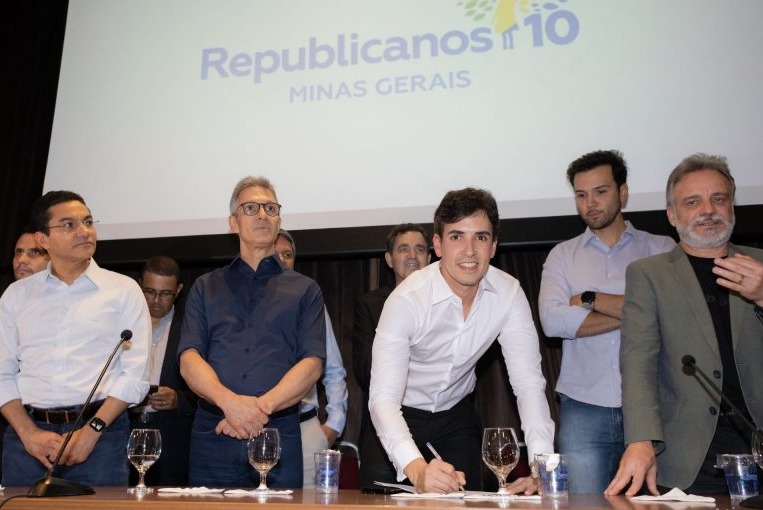 Evento do partido Republicanos para a nomeação de Euclydes Pettersen como presidente da sigla em MG, atual governador do estado também estava presente / Créditos: Reprodução site-Republicanos