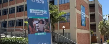 Evento internacional PBL 2025 reúne educadores e pesquisadores na PUC Minas.